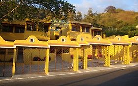 Villas Amarillas Zihuatanejo